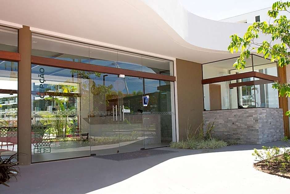 Charmoso Estúdio em Muro Alto com Vista para piscina