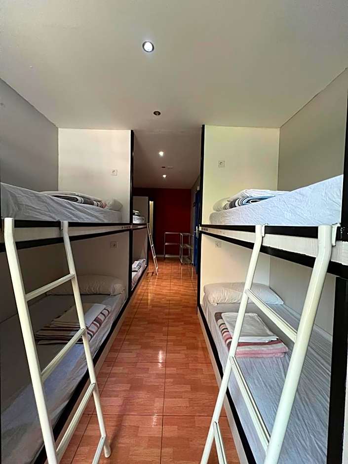 Hego Haize Albergue Hostel