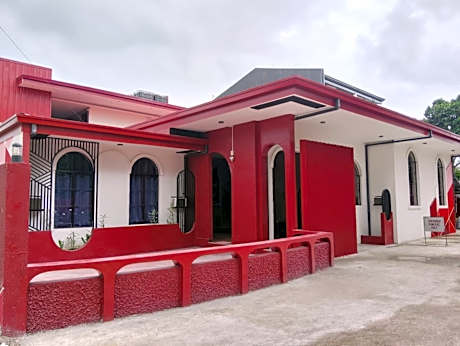 Papatantan Apartelle Daet Branch