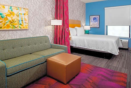 Queen Studio Suite - Hearing Access/Non-Smoking
