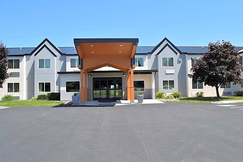 Quality Inn & Suites Watertown Fort Drum