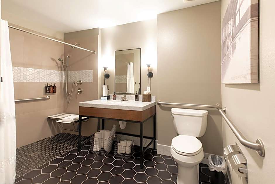 Oxford Suites Paso Robles