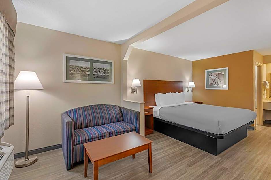 Quality Inn & Suites Stockbridge Atlanta South I-75