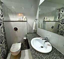 Hotel Sarovar Regency