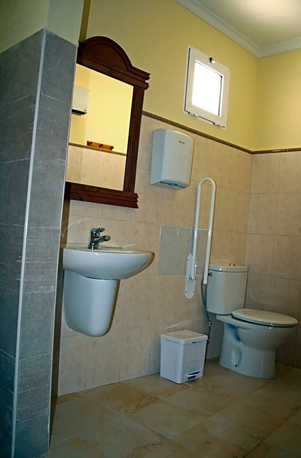 Casa Antiquary - Albergue Turístico