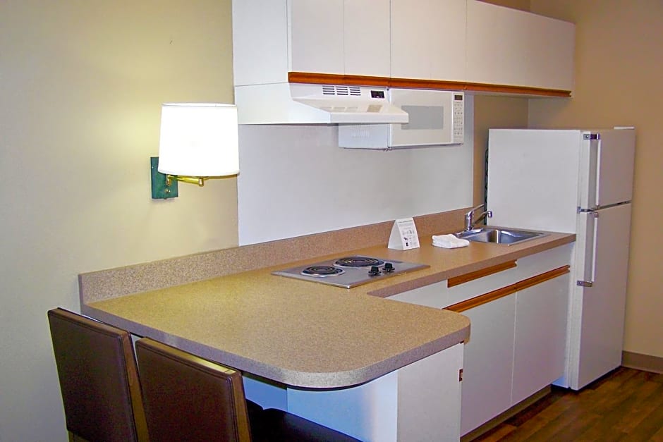 Extended Stay America Suites - Chicago - Lombard - Oakbrook