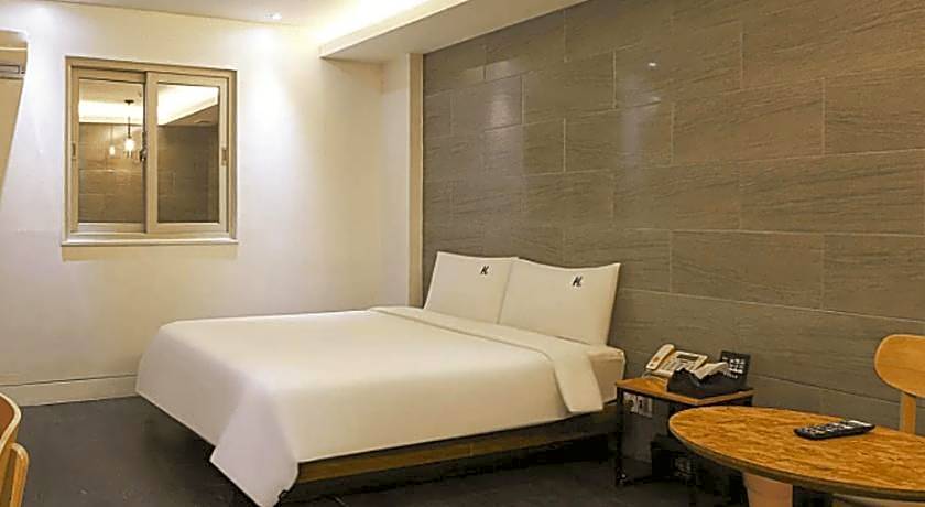 Hotel H2