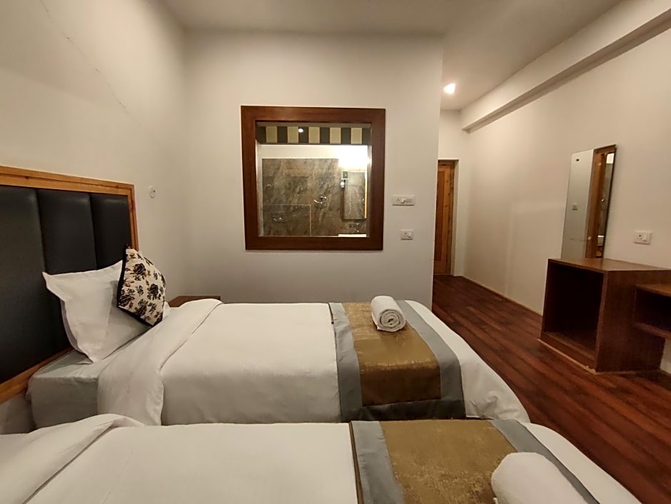  LADAKH ODYSSEY hotel