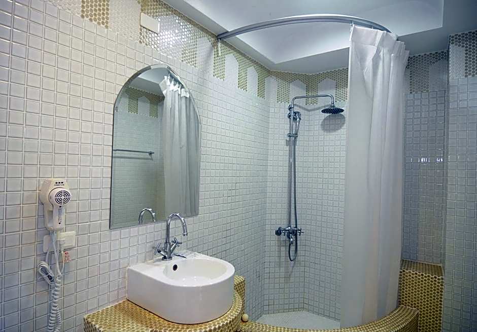 Moroccan Holiday Suite