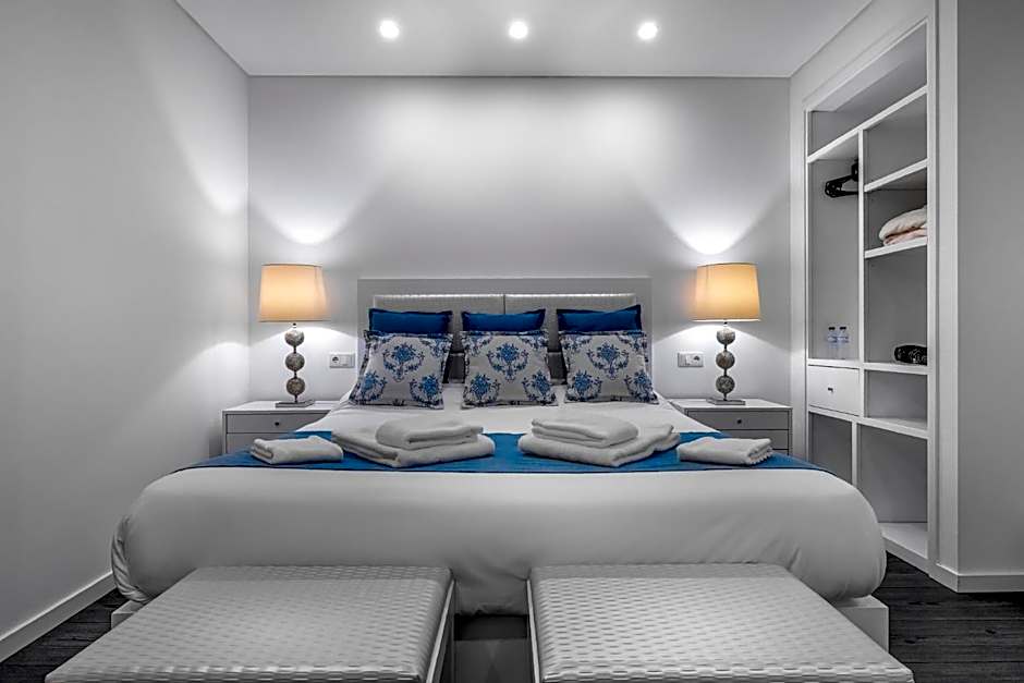 Ilheu 25 Peniche House