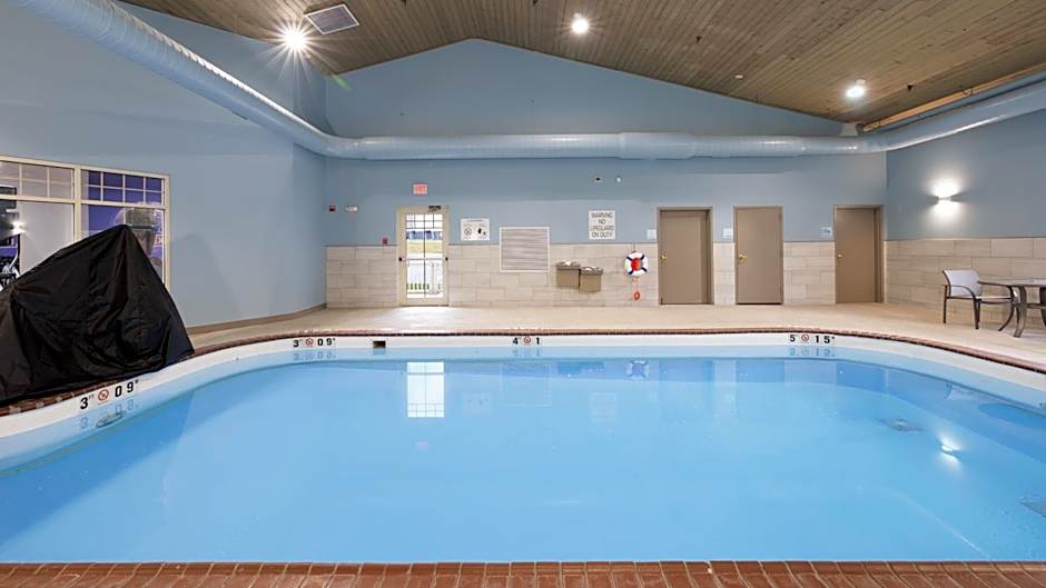 Holiday Inn Express & Suites Zion By IHG