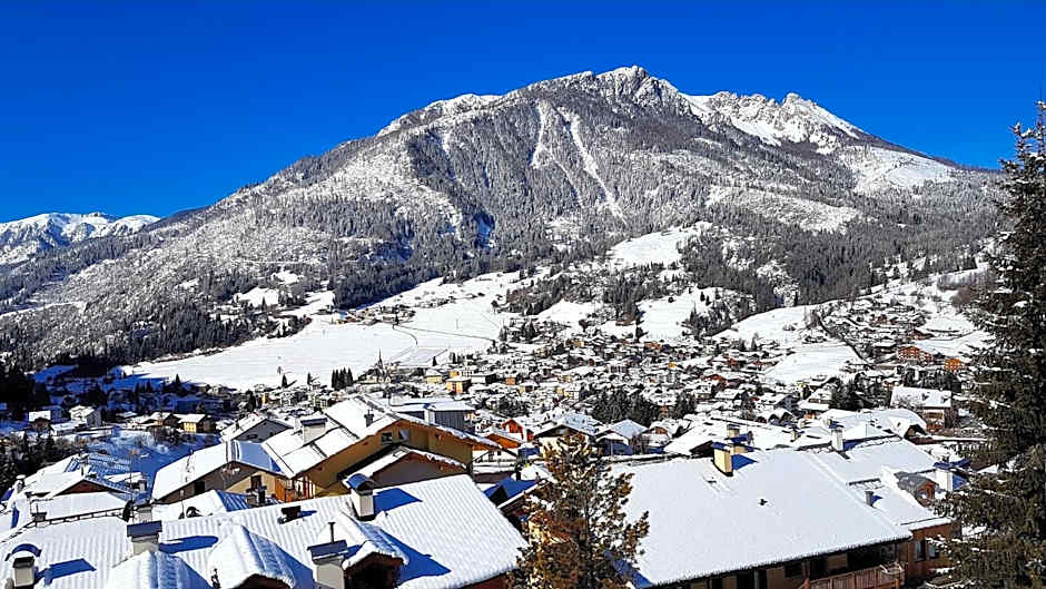 Ciasa Alpina Relax Hotel