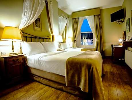 The Old Bank Bruff Family Town House