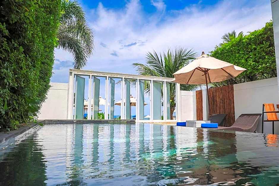 KC Beach Club & Pool Villas