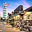 Thunderbird Lodge