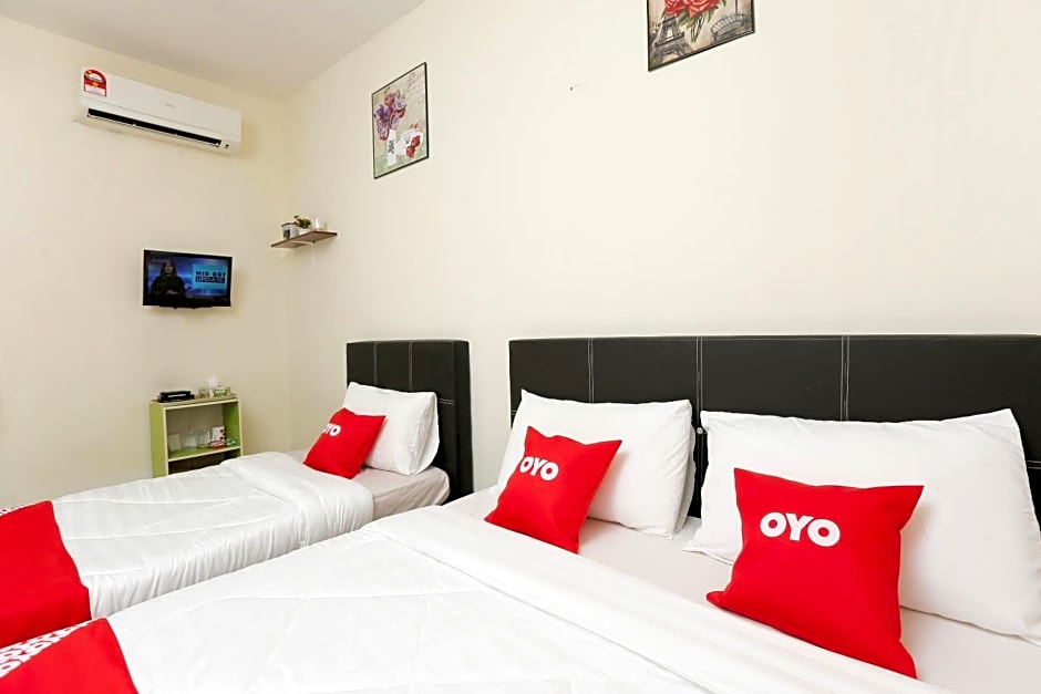 OYO 89902 Semerah Suites Homestay Pontian