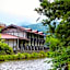 Hosenbo Lodge