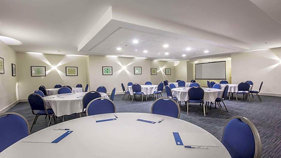 Holiday Inn Express & Suites-Regina-South By IHG