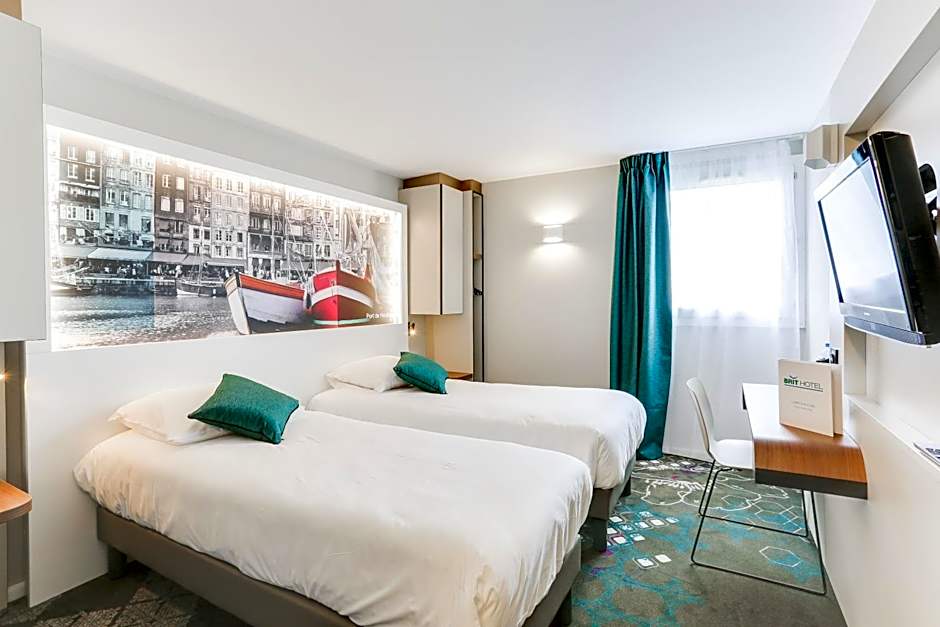 Brit Hotel Caen Nord - Mémorial