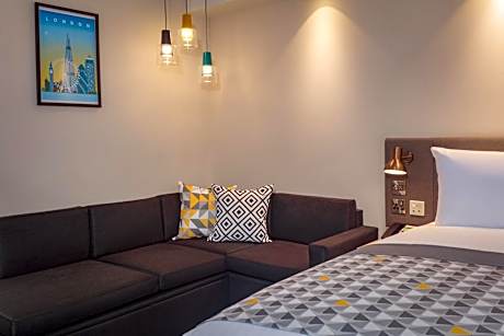 Standard Queen Room - Disability Access