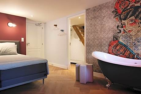 Deluxe Double Room with Bath