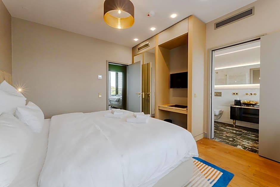 Fourty Three Luxury Serviced Apartments
