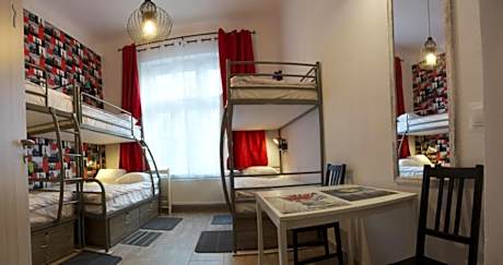 Bed in 6-Bed Mixed Dormitory Room
