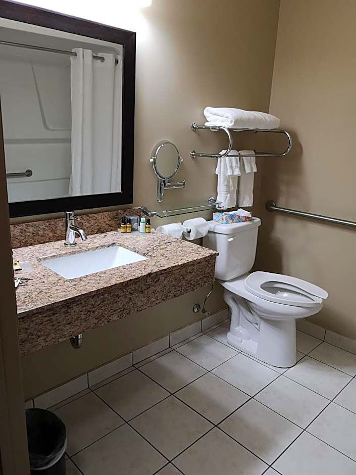 Best Western Plus Red Deer Inn & Suites