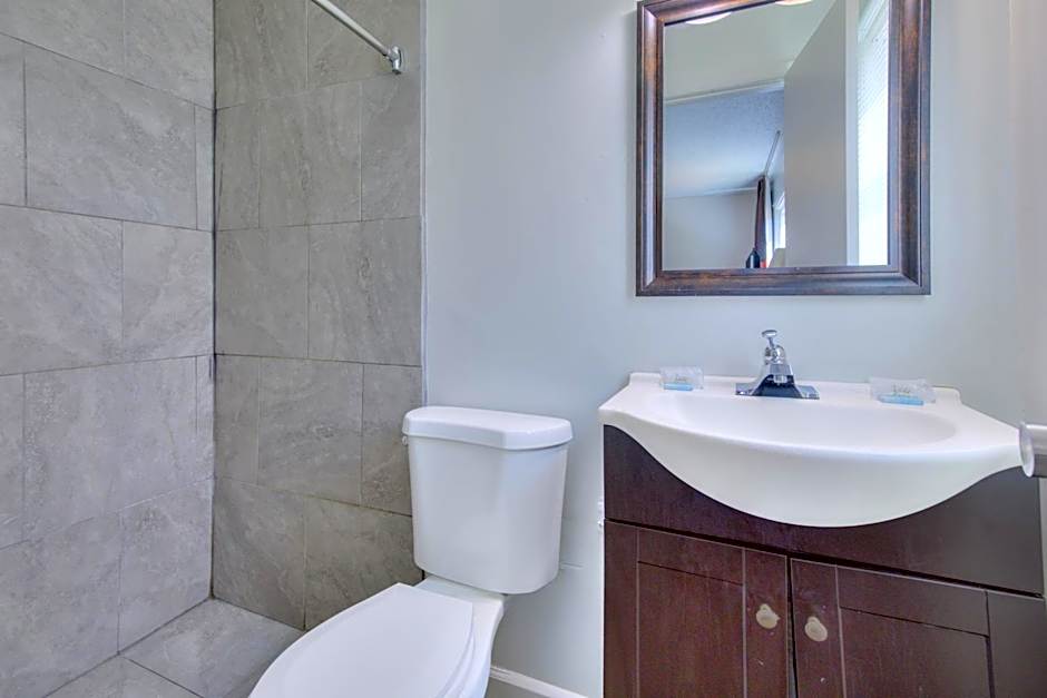 Capital O Amerihost Inn and Suites Fulton Hwy 54 MO