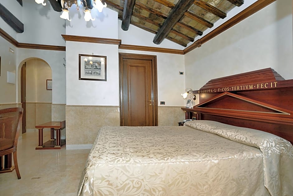 Hotel Pantheon