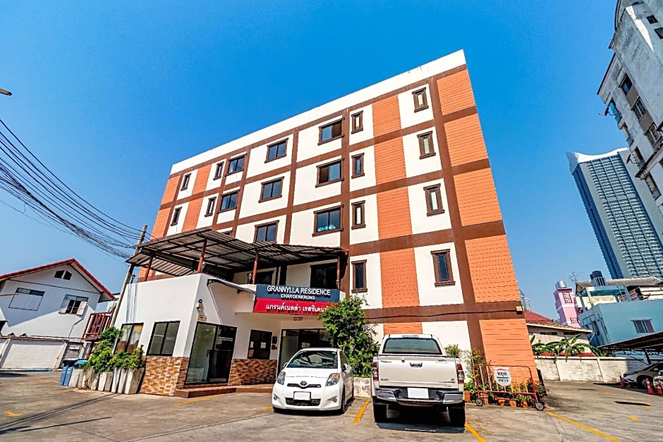 Grannylla Residence Charoenkrung