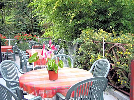 Triple Room with Private External Bathroom