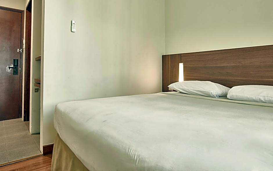 Grand Cikarang Hotel