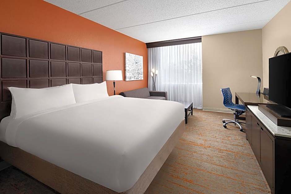 Renaissance by Marriott Indianapolis North Hotel