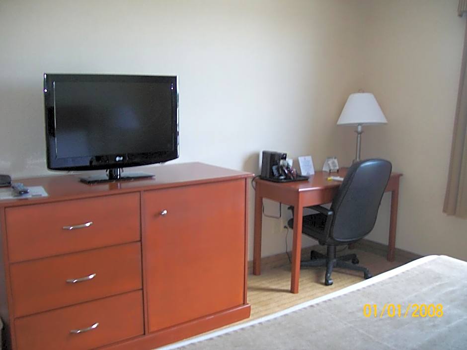 Days Inn by Wyndham Moose Jaw