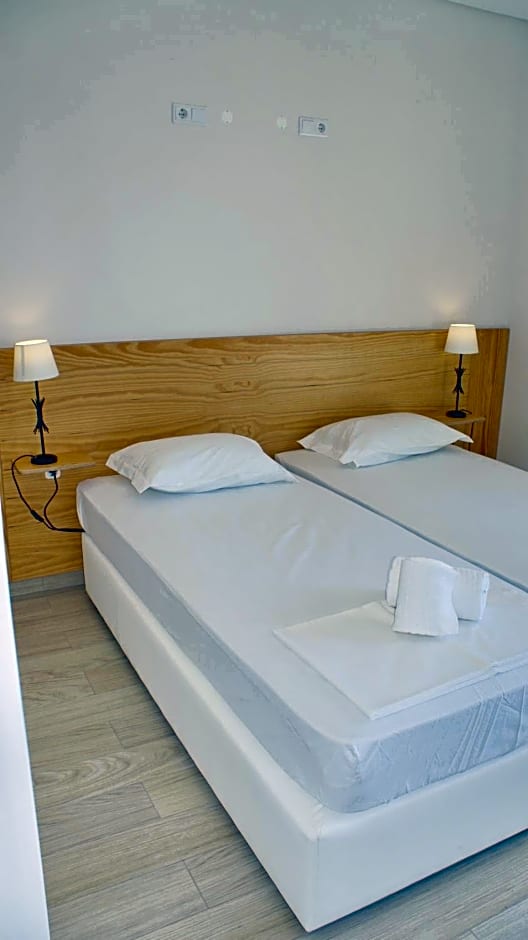 Topcity Hostel & Suites