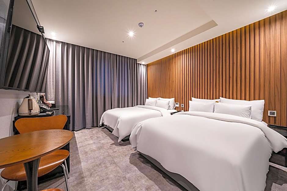 Sokcho Business Hotel CAMEL