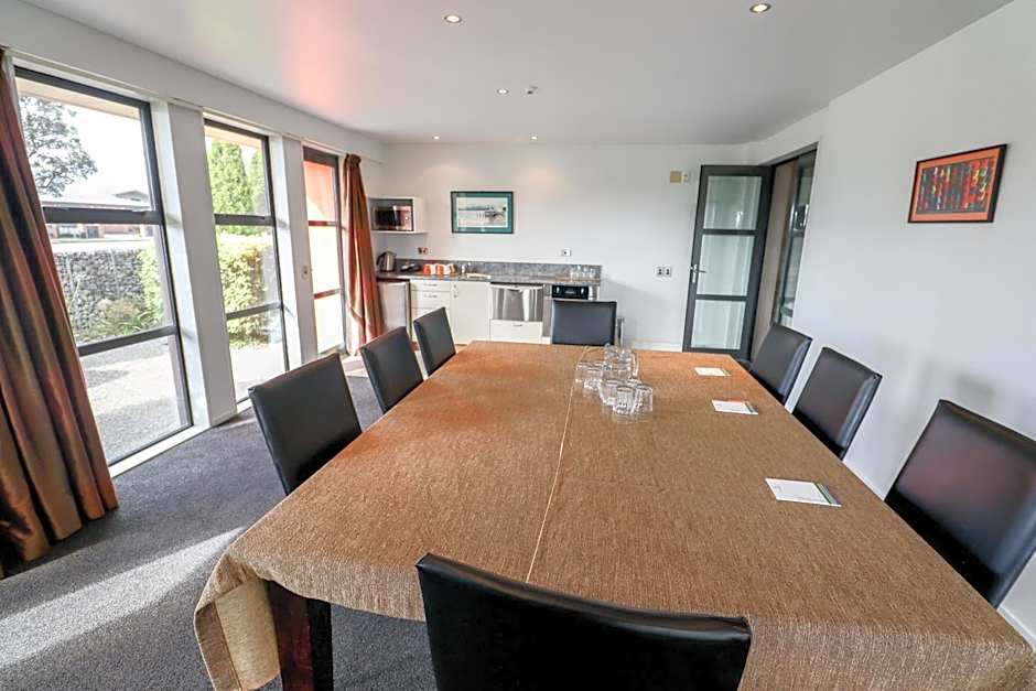 Coleraine Suites & Apartments