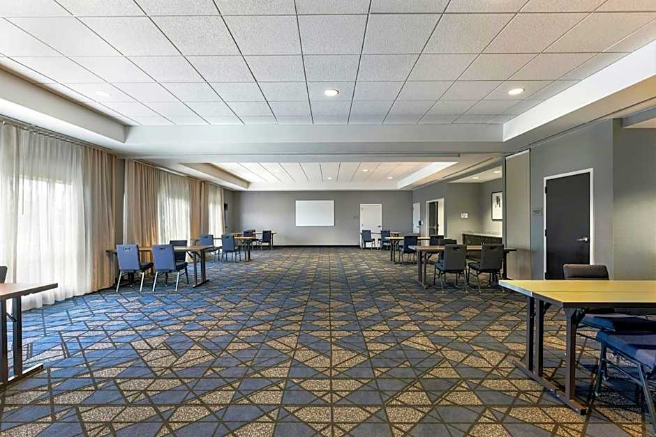 Courtyard by Marriott St. Louis St. Peters