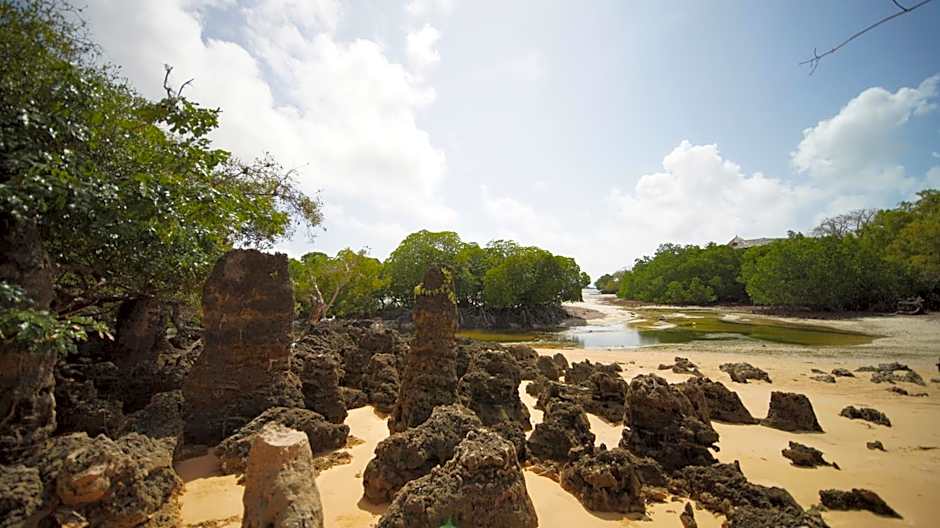 The Mida Creek Hotel