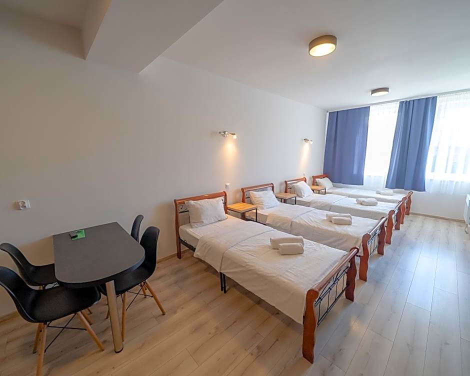 Kelman Inn Global Nowa Sól