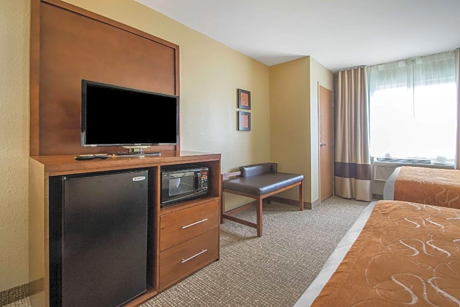 Comfort Suites Johnson Creek