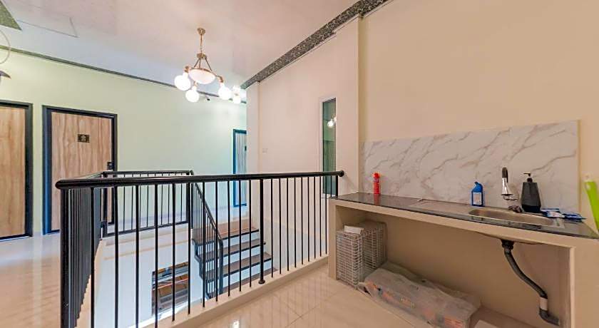 RedDoorz Plus near RSUD Gunung Jati Cirebon