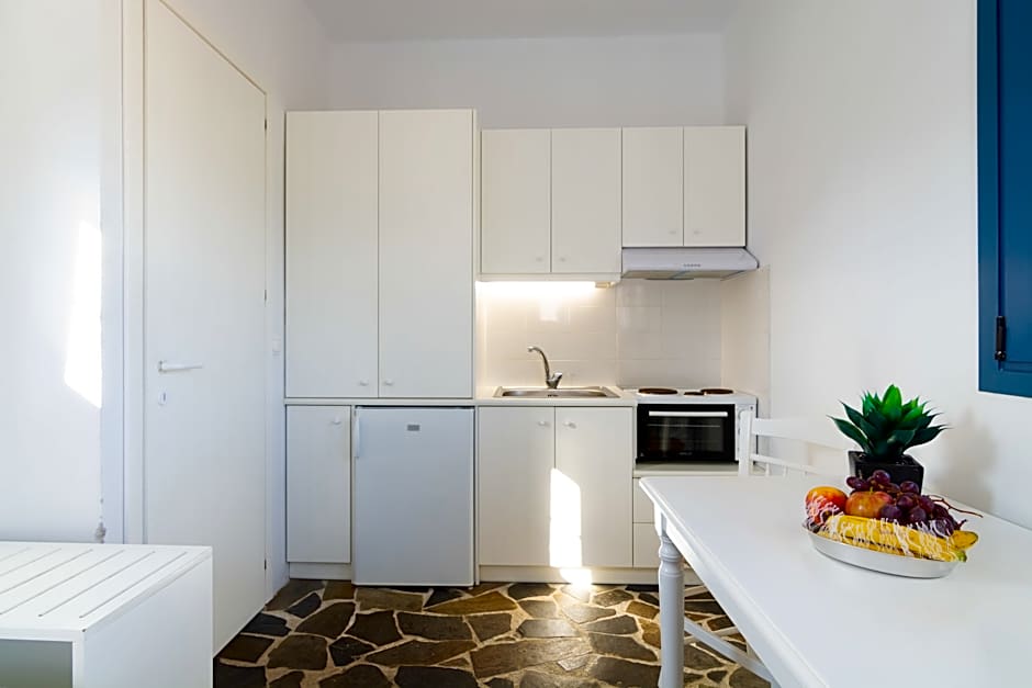 Okirroi Villas and Apts