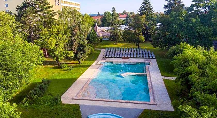 Hunguest Hotel Helios