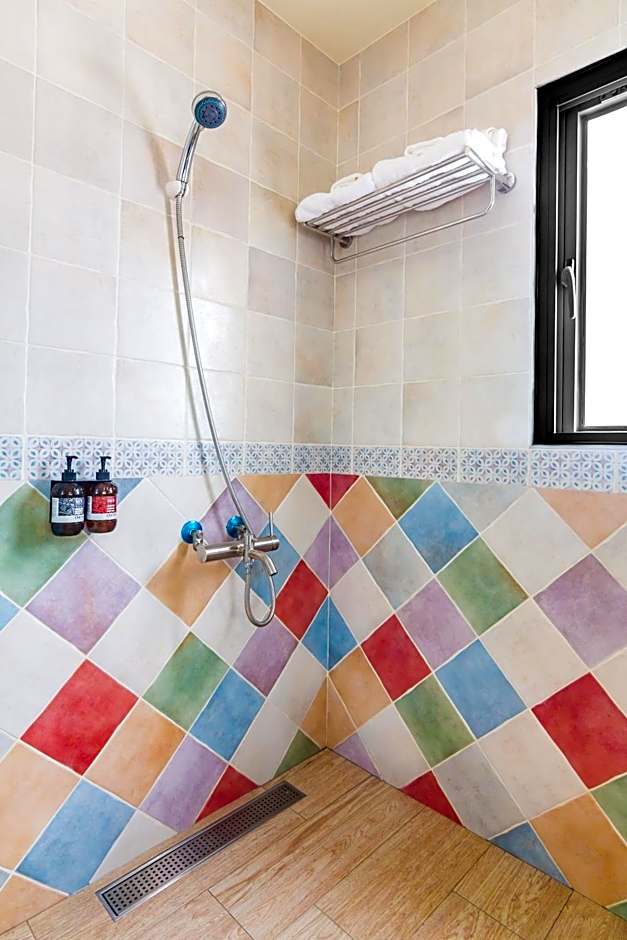 Party of the Ocean B&B