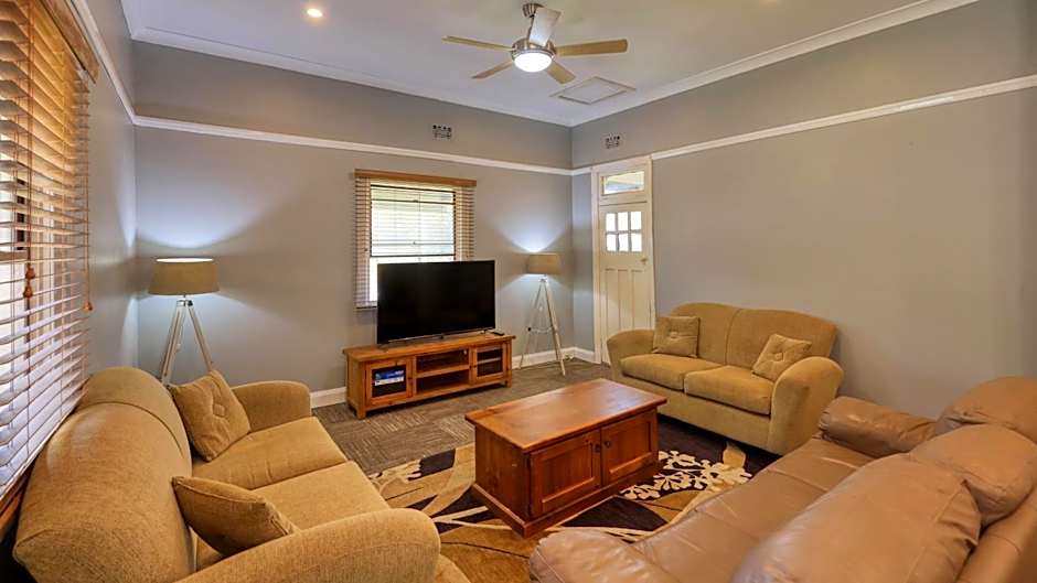 Canowindra Riverview Motel