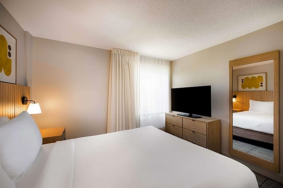 Sonesta Simply Suites Jersey City