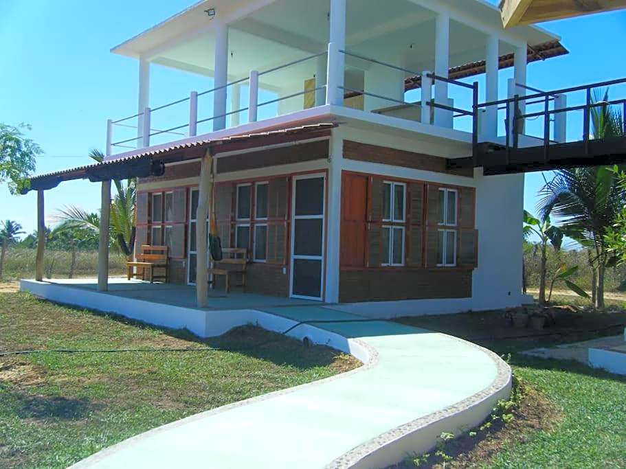 Casa Colibrí Agua Blanca