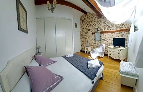 Two Connecting Double Rooms